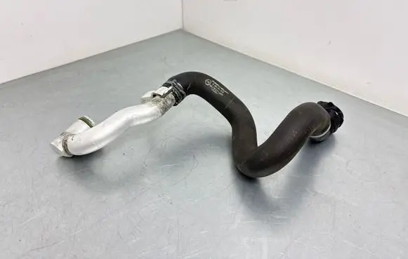 Audi Q5 SQ5 Engine coolant pipe/hose 059121071CR