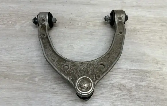 Volkswagen Touareg II Front upper control arm/wishbone 7P0407021