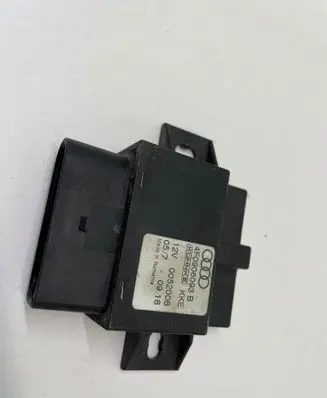 Audi A4 S4 B7 8E 8H Fuel injection pump control unit/module 4F0906093B