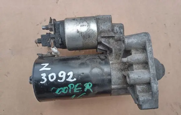 Mini One - Cooper Coupe R56 Starter motor 7589354