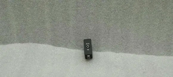 BMW 7 E65 E66 AUX in-socket connector 6930561