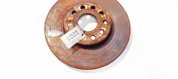 Volkswagen Golf Plus Front brake disc ventiliuojamas