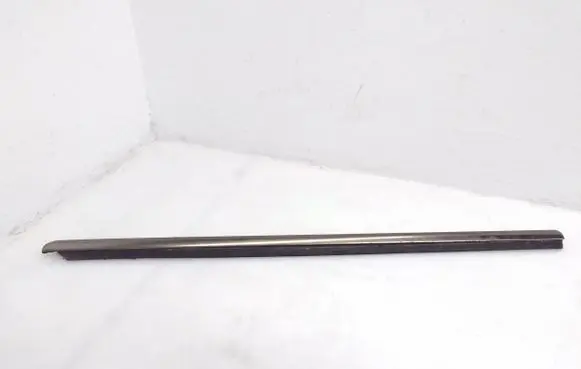 Mercedes-Benz E W124 Rear side glass trim 