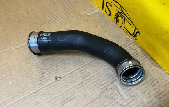 Mercedes-Benz GL X166 Intercooler hose/pipe A1665280000