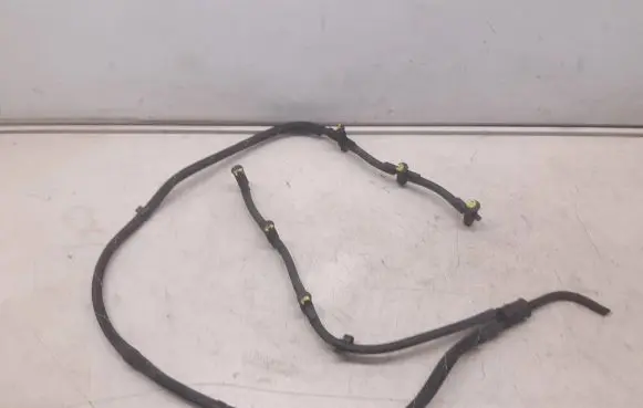 Audi A6 S6 C6 4F Fuel return line/hose 5913021865