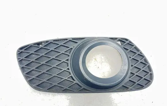 Mercedes-Benz ML W164 Front fog light trim/grill A1648851023