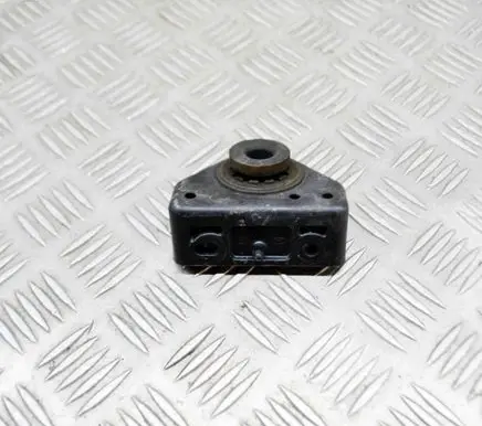 Radiator support slam panel bracket