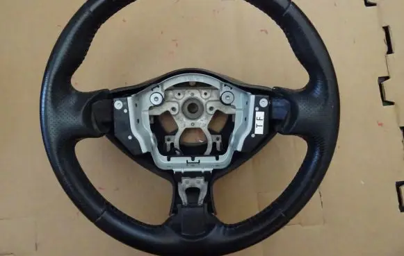 Nissan Juke I F15 Steering wheel 8922563147