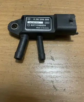SsangYong Korando Exhaust gas pressure sensor A6711590058 0281006080