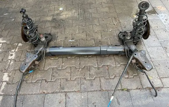 Peugeot 2008 I Rear beam 1607197380