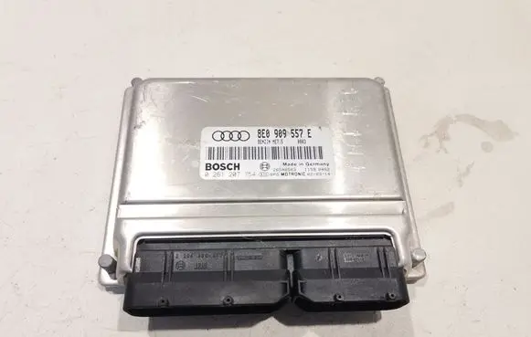 Audi A4 S4 B6 8E 8H Engine control unit/module 8E0909557E 0261207754 26SA8503