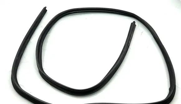 Nissan Qashqai Trunk rubber seal (body) 90830JD03A