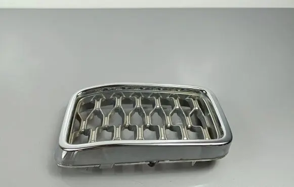 Jeep Grand Cherokee Front grill 5ZV09TRMAA