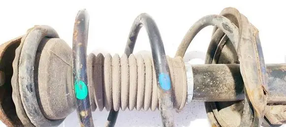 Toyota Avensis T250 Front coil spring 