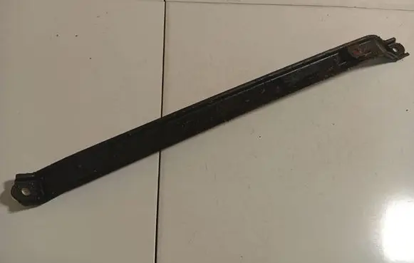 Honda Civic Fuel tank mounting bracket