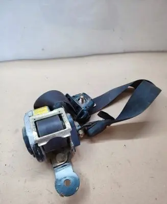 Hyundai Terracan Front seatbelt
