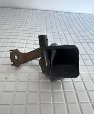 Volkswagen Golf V Horn signal E9011157