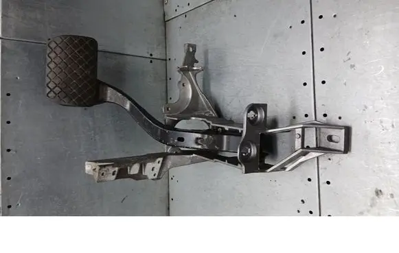 Audi A6 Allroad C5 Brake pedal 8D1721117N