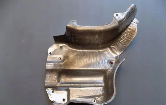 Volkswagen Phaeton Exhaust heat shield 3D0825661D