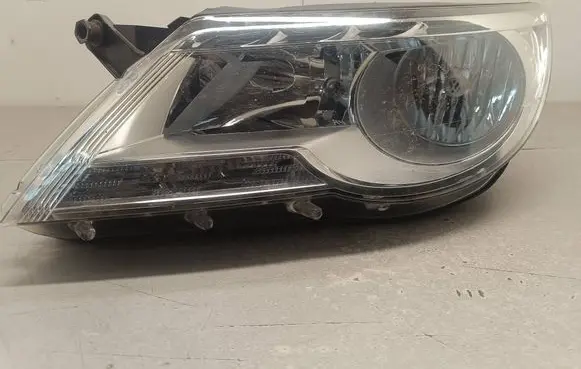Volkswagen Tiguan Headlight/headlamp 5N2941031H 1ED24703803 04703803000016