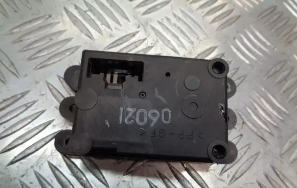 Mazda Premacy A/C air flow flap actuator/motor 