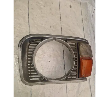Toyota Land Cruiser (FJ60) Headlight part 