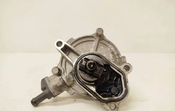 Hyundai Matrix Vacuum pump 288102A000