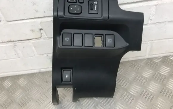 Lexus CT 200H Wing mirror control module 5504576011