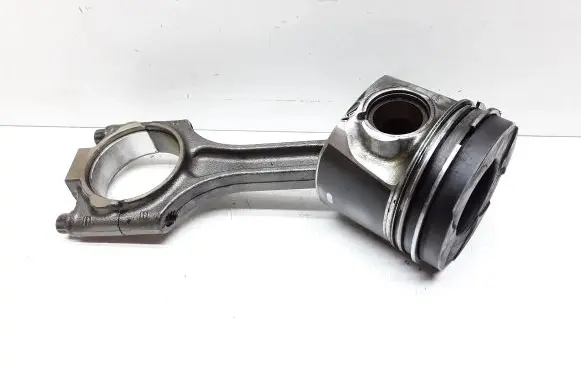 Volvo V70 Piston with connecting rod