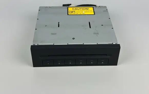 Mercedes-Benz CLS C219 CD/DVD changer A2118705390 E24020953