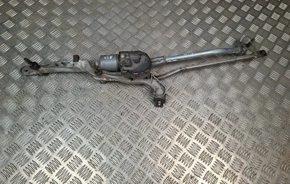Front wiper linkage and motor