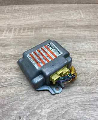 Suzuki Swift I Airbag control unit/module 3891064G1 152300220112V