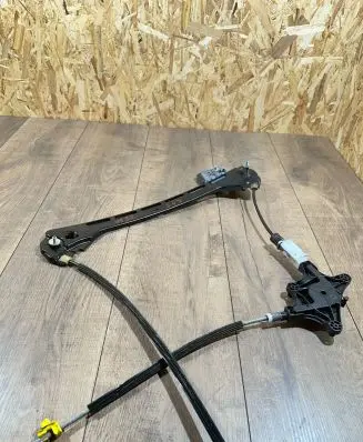 Mercedes-Benz E C207 W207 Front door electric window regulator A2077200146 977647103