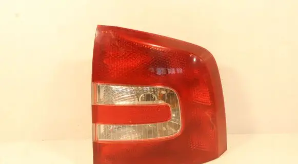 Skoda Octavia Mk2 (1Z) Rear/tail lights 