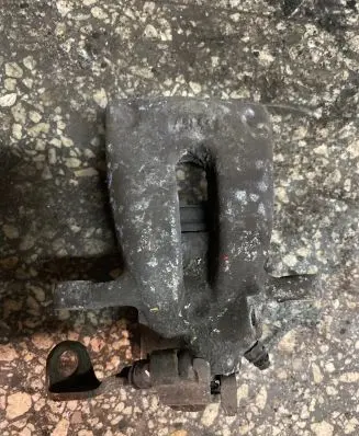 Opel Astra H Rear brake caliper
