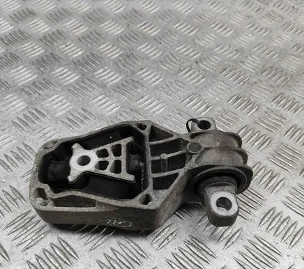 Mercedes-Benz CLA C117 X117 W117 Engine mount bracket A2462401209