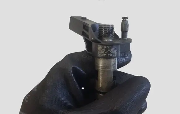 Volkswagen PASSAT B6 Fuel injection system set 0445010507 03L130755 03L130089