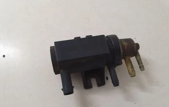 Mercedes-Benz E W212 Turbo solenoid valve A0071531428