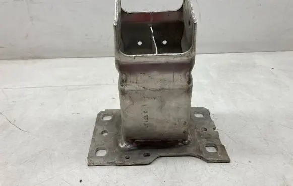 Audi A5 Other engine bay part 8W0807134
