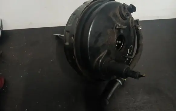 Volvo S60 Brake booster P30793678 834663 03785914324