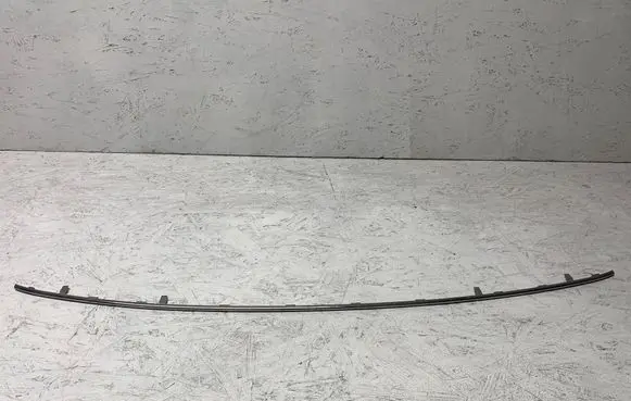 Volkswagen Touareg II Front bumper splitter molding 7P6853101B
