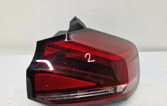 Citroen C4 III e-C4 Rear/tail lights 9831100080