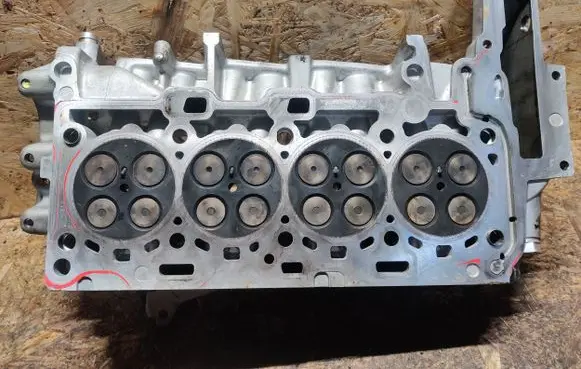 BMW 2 F45 Engine head 33210222 0716072000748 85136810500