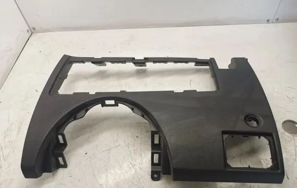 Jeep Grand Cherokee Dashboard lower bottom trim panel P01679003BL