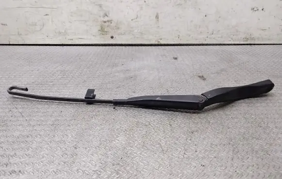Audi A8 S8 D2 4D Front wiper blade arm 4D1955407B