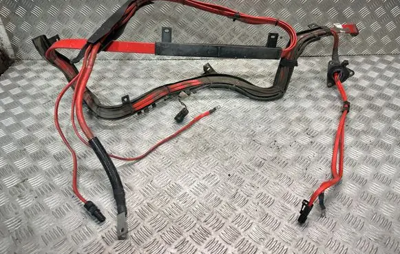 BMW 5 GT F07 Positive cable (battery) 9150982 9150984