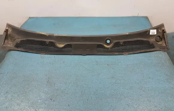 Renault Fluence Wiper trim 668110020r