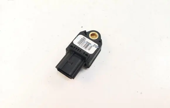 Toyota Auris 150 Airbag deployment crash/impact sensor 8983102060