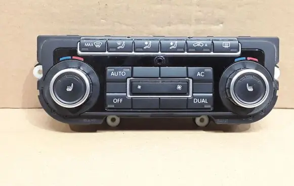 Volkswagen Golf VI Climate control unit 5K0907044AK