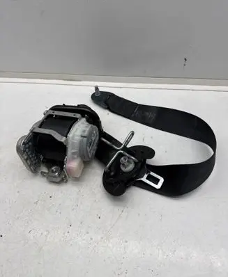 Citroen DS4 Front seatbelt 98217759XX 08122017